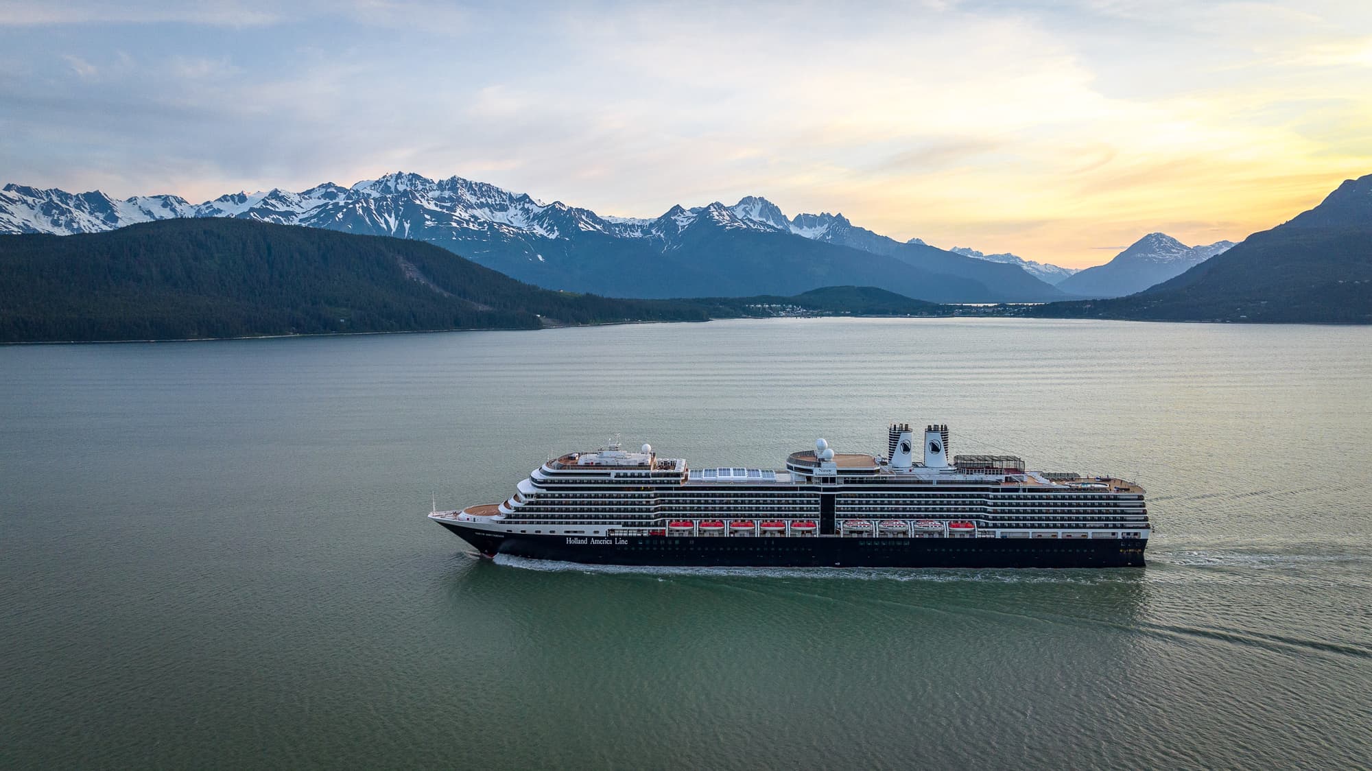 Nieuw Amsterdam at sea