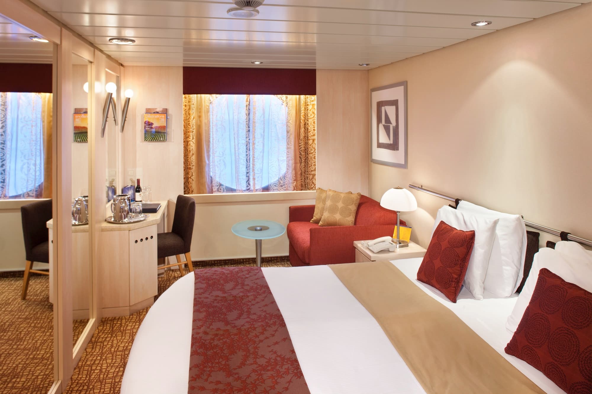 Deluxe Oceanview Stateroom