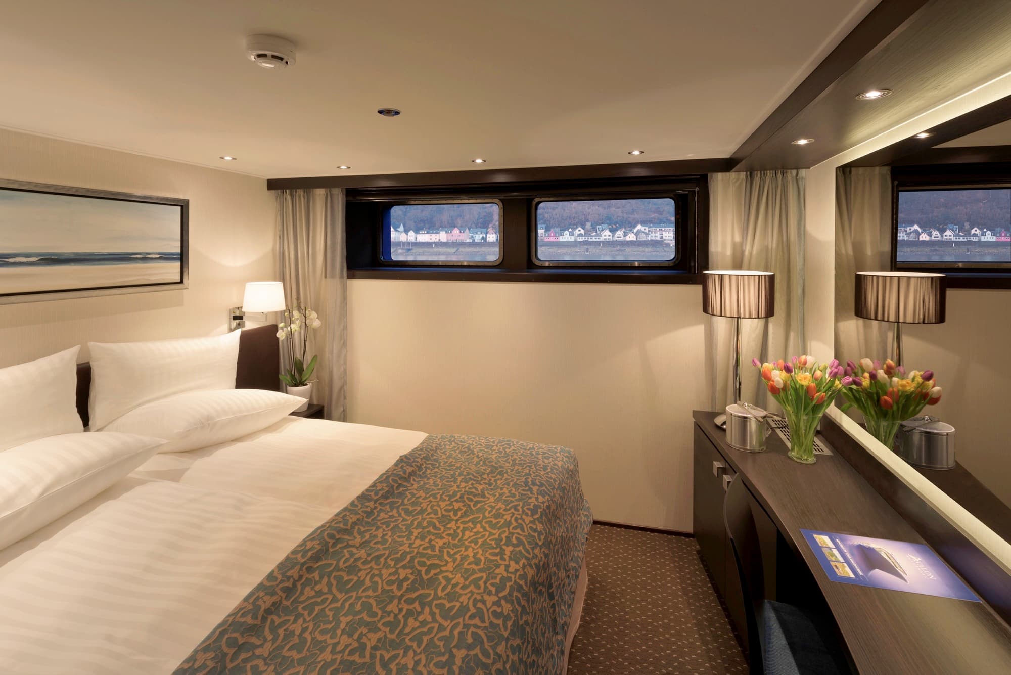 Avalon Deluxe Stateroom
