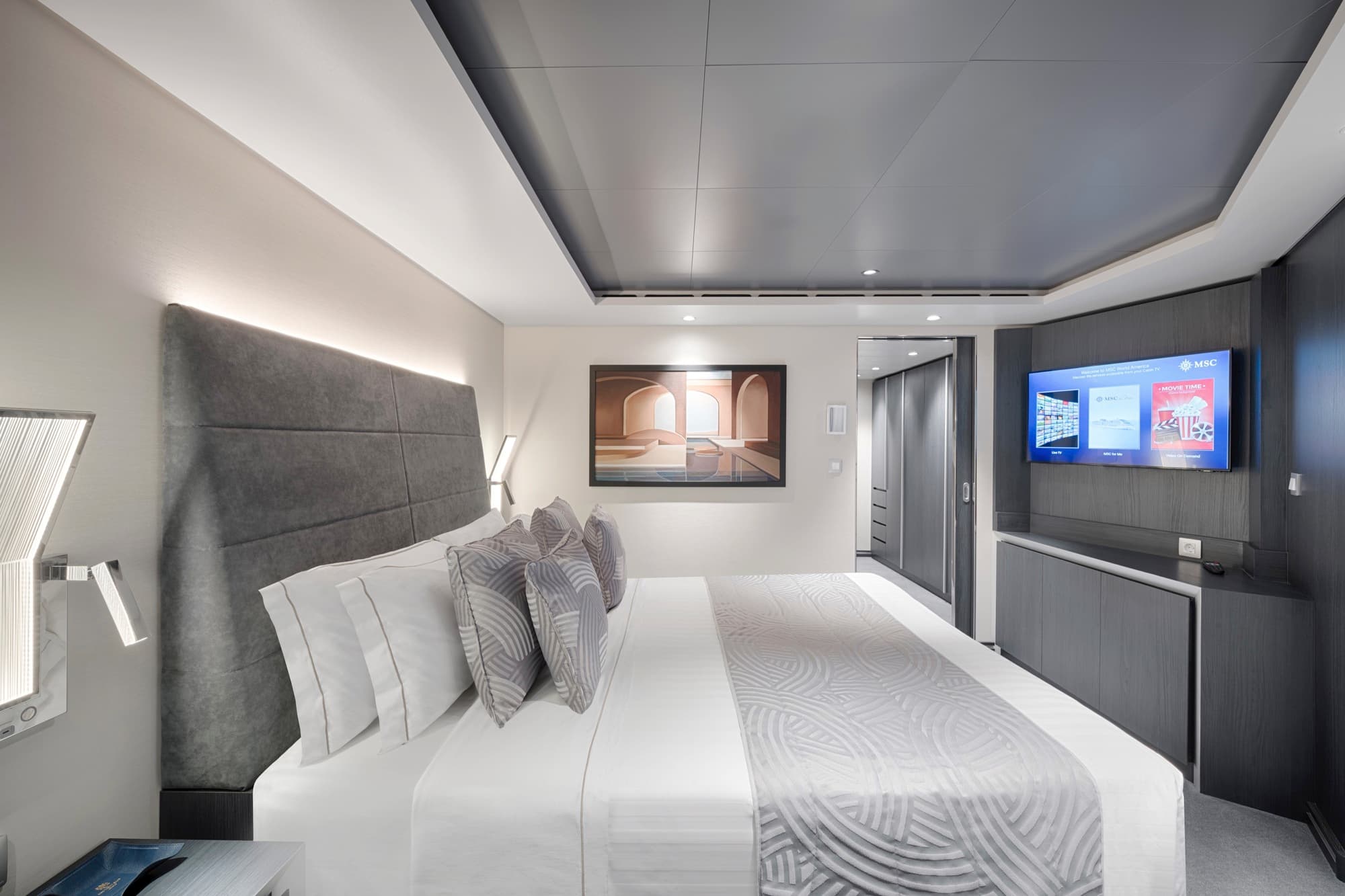 MSC Yacht Club Royal Suite With Whirlpool Bath