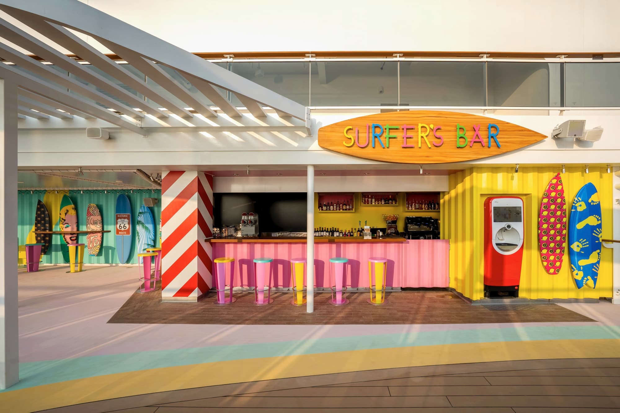 Surfers Bar