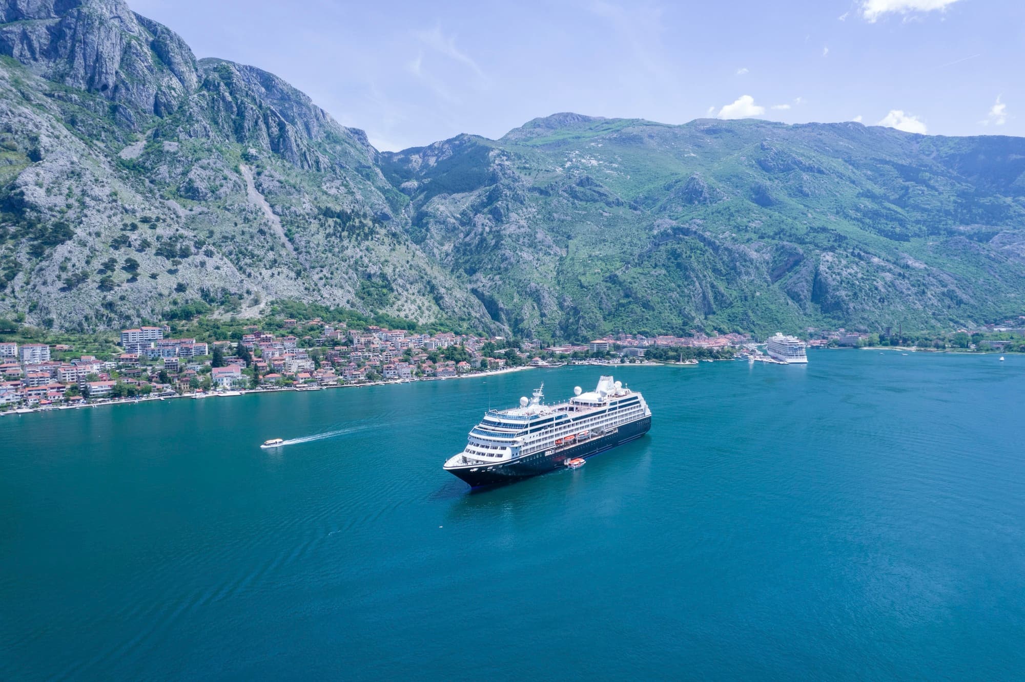 Azamara Onward at sea