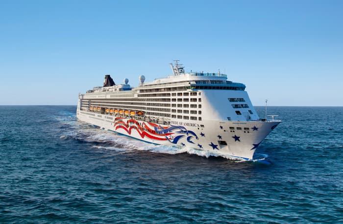 Pride of America at sea