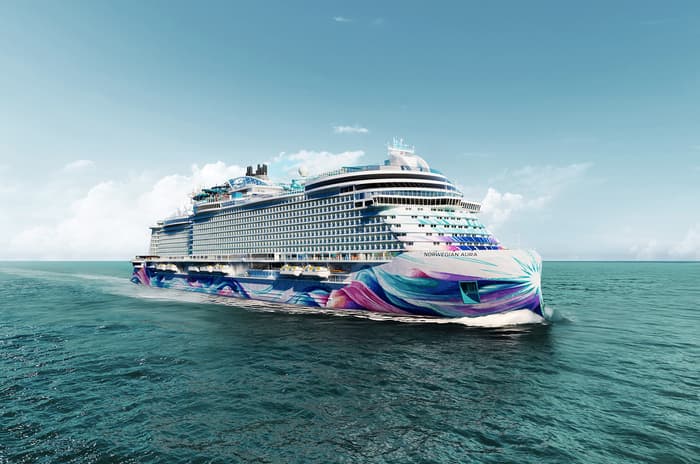 Norwegian Aura at sea