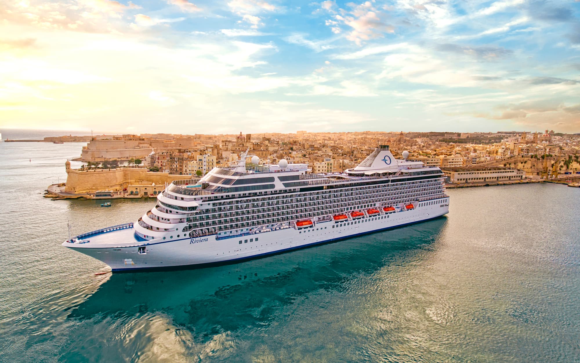 Oceania Riviera at sea