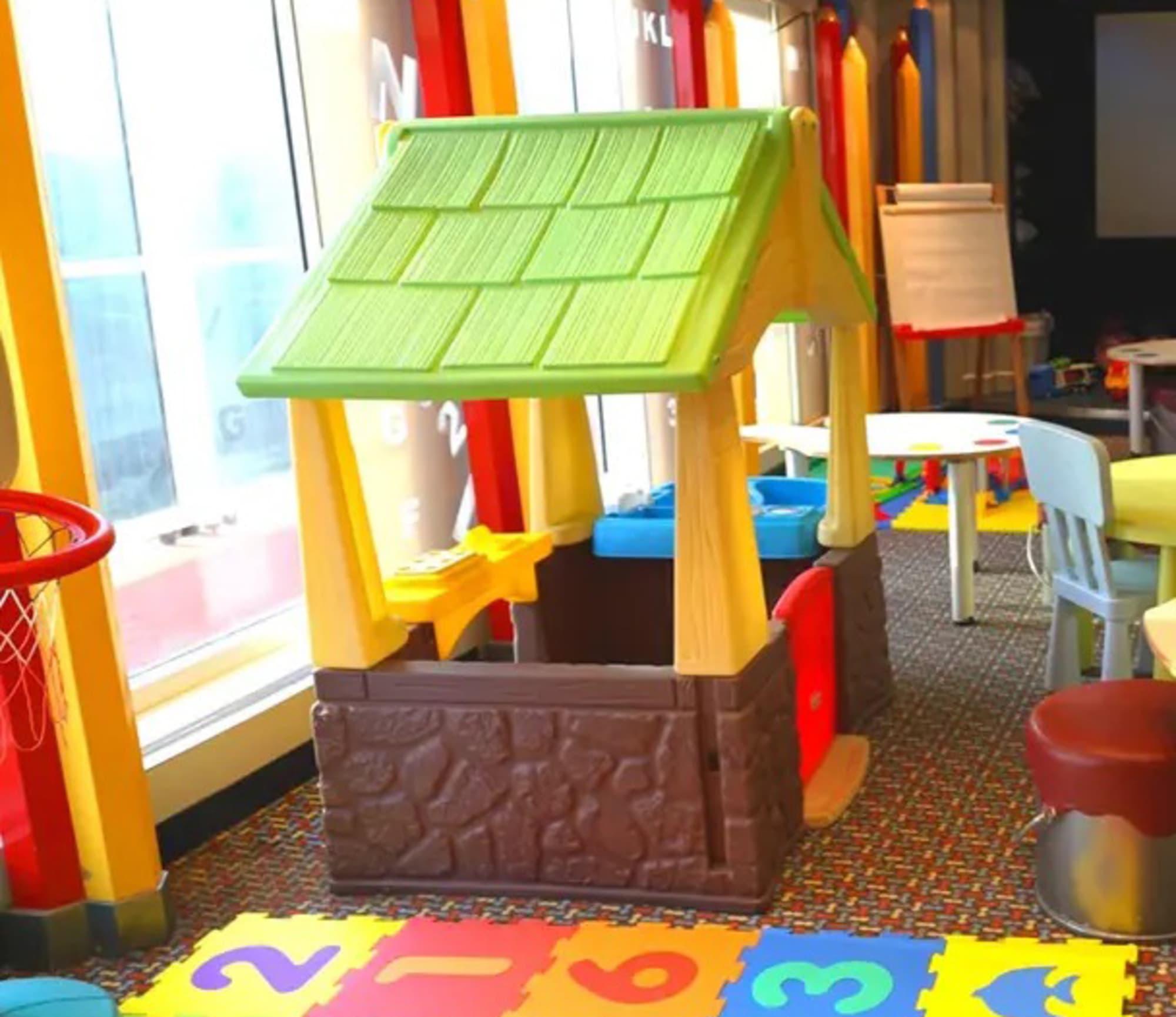 Kids’ Room & Video Arcade