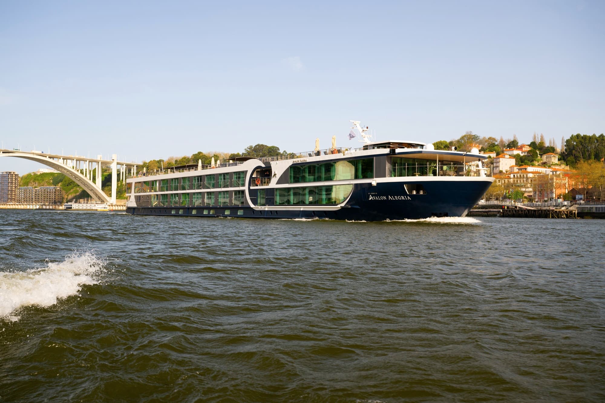 Avalon Alegria at sea
