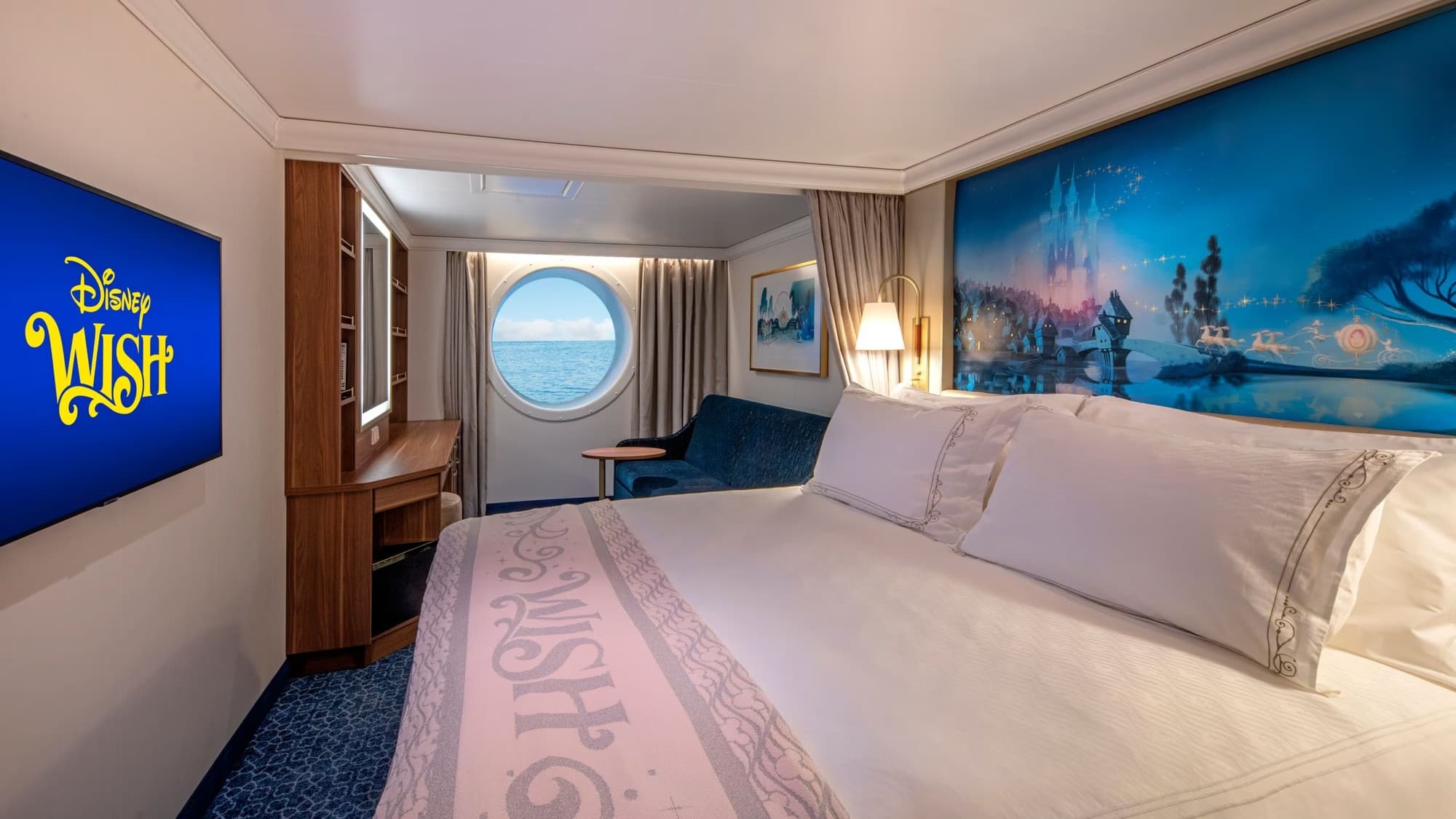 Deluxe Oceanview Stateroom