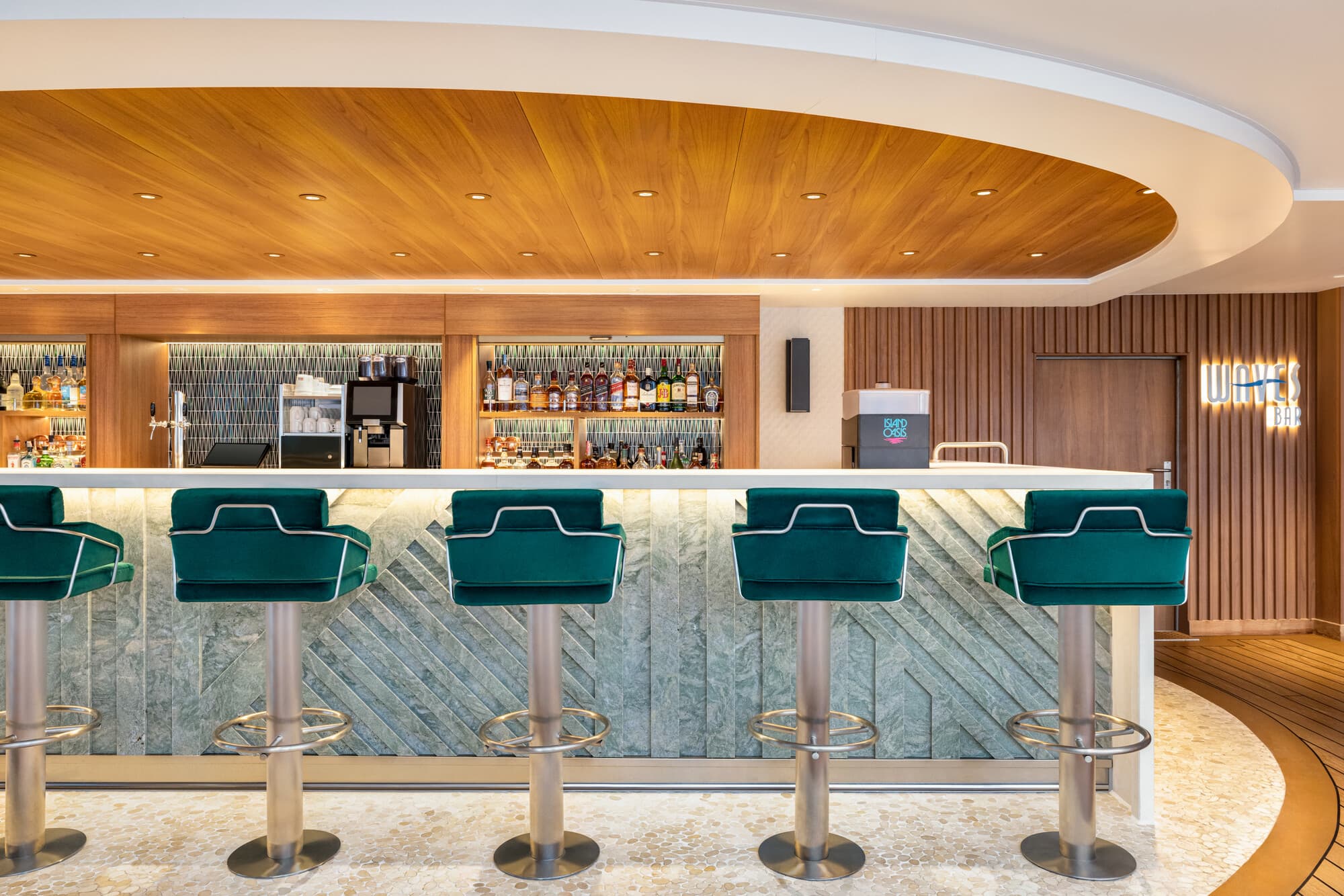 Waves Grill