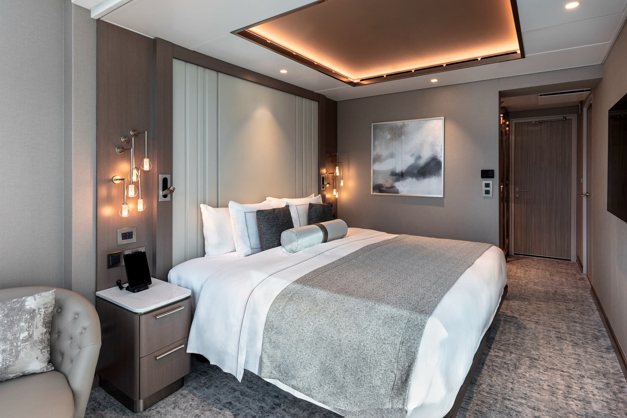 Signature Suite